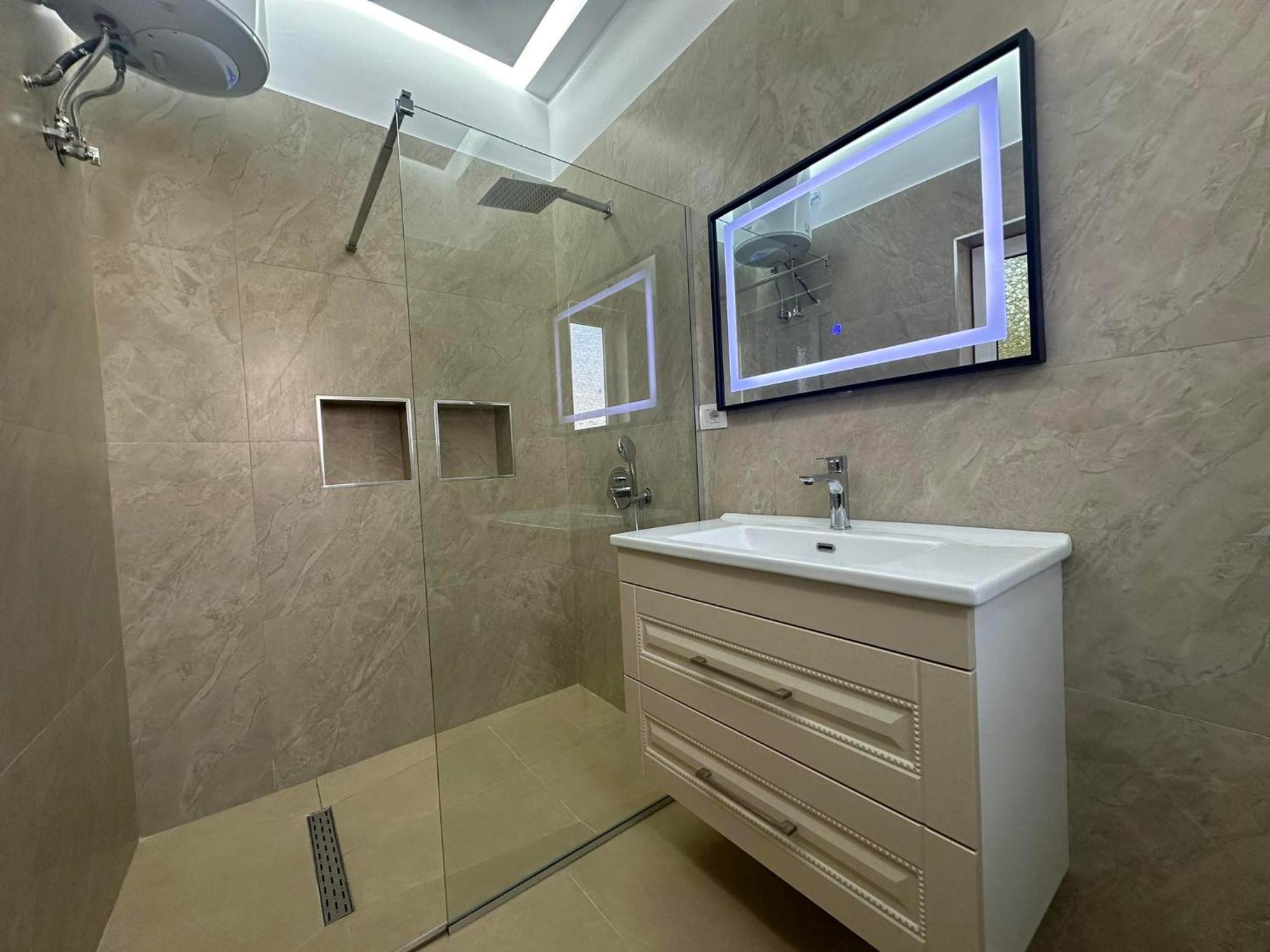 Algen Room'S Berat Ngoại thất bức ảnh